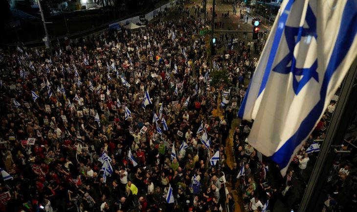 Protestuesit antiqeveritar në Izrael bëjnë thirrje për dorëheqjen e Netanyahut dhe zgjedhje të parakohshme