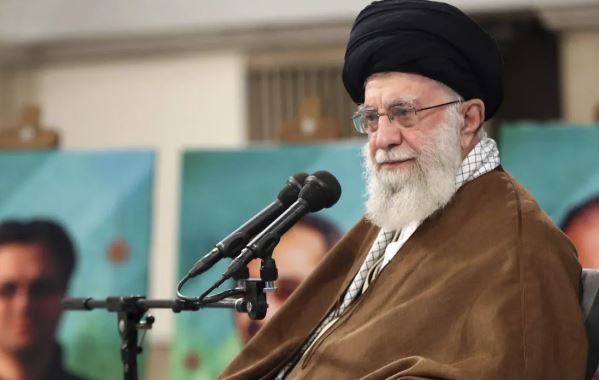 Presidenti iranian thotë se Izraelit "iu dha një mësim"
