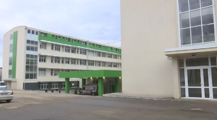 Vdes shqiptarja gjatë lindjes në Vranjë, pas tre ditësh nisin hetimet