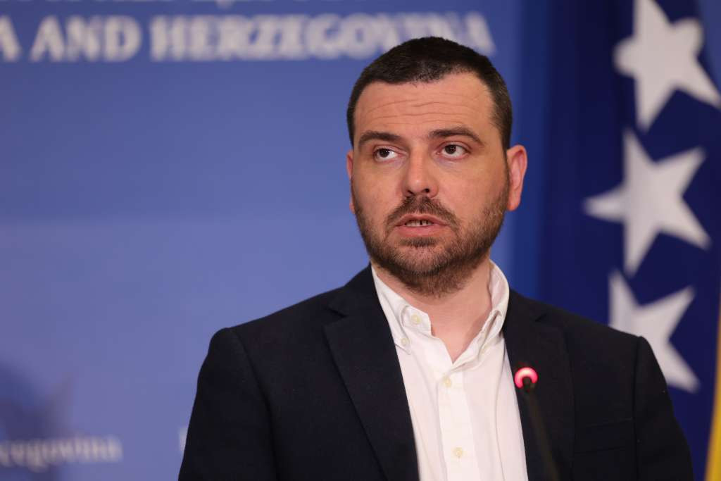 U kërcënua se mbështeti Kosovën në KiE, I ofrohet mbrojtje policore deputetit boshnjak