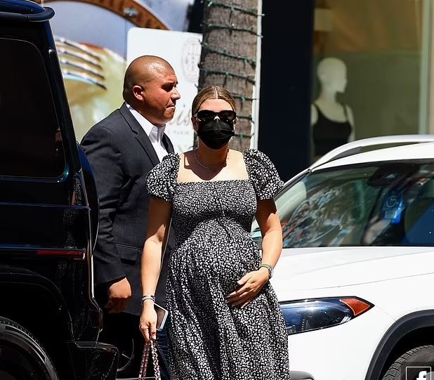 Afër datës së lindjes, Sofia Richie duket mahnitëse
