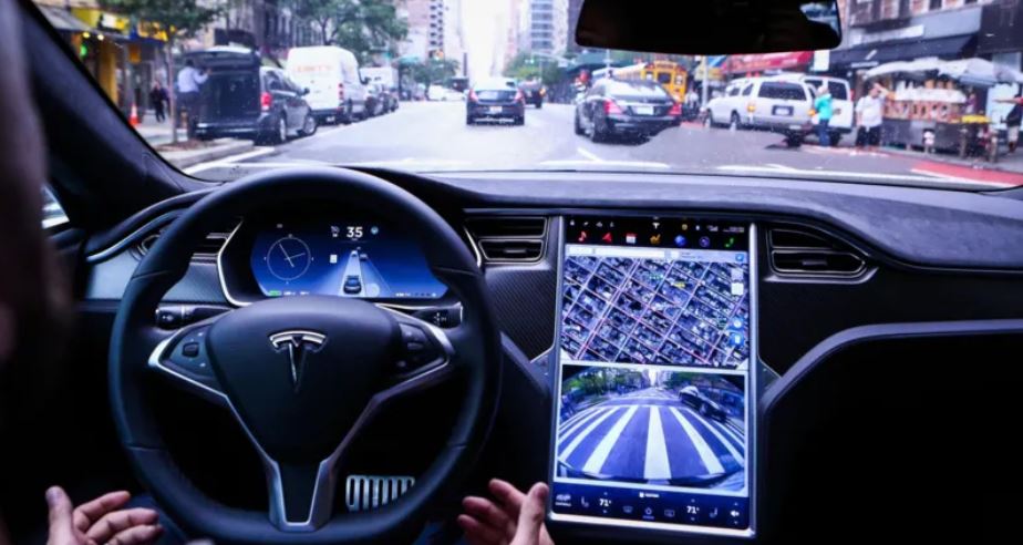 Tesla do të përballet me padinë e aksidentit fatal të autopilotit