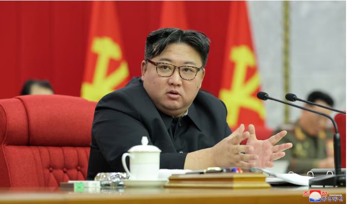 Kim Jong Un thotë se tani është koha për të qenë gati për luftë Koreja e Veriut