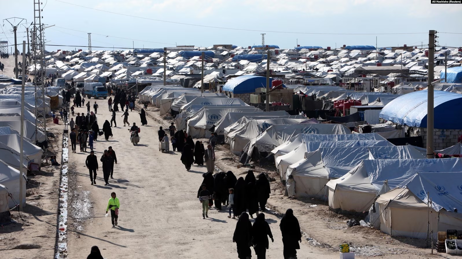 Shqipëri: Gjykata dënon me nga 7 vjet burgim nëntë gra të riatdhesuara nga Siria