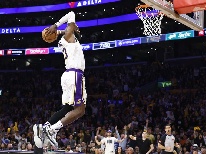 10 aksionet më të bukura në NBA (VIDEO)