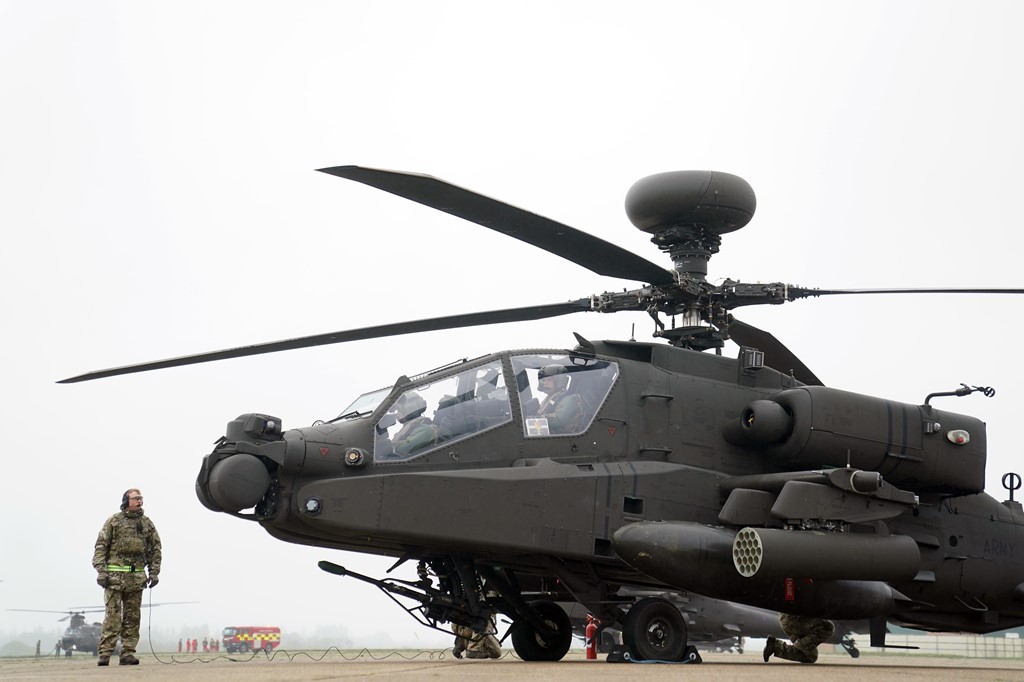 Helikopterët britanikë fluturojnë në Finlandë për stërvitjen më të madhe të NATO-s që nga Lufta e Ftohtë