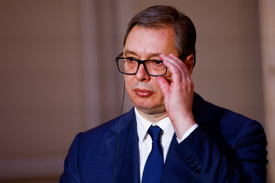 vuciqi presidenti i serbise
