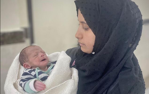 Më shumë se 150 mijë gra shtatzëna po përballen me rreziqe shëndetësore në Gaza