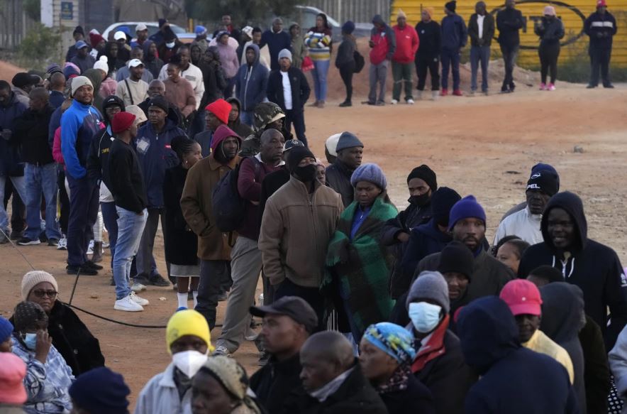 Afrika e Jugut voton në zgjedhjet që shihen si më të rëndësishmet në 30 vitet e fundit