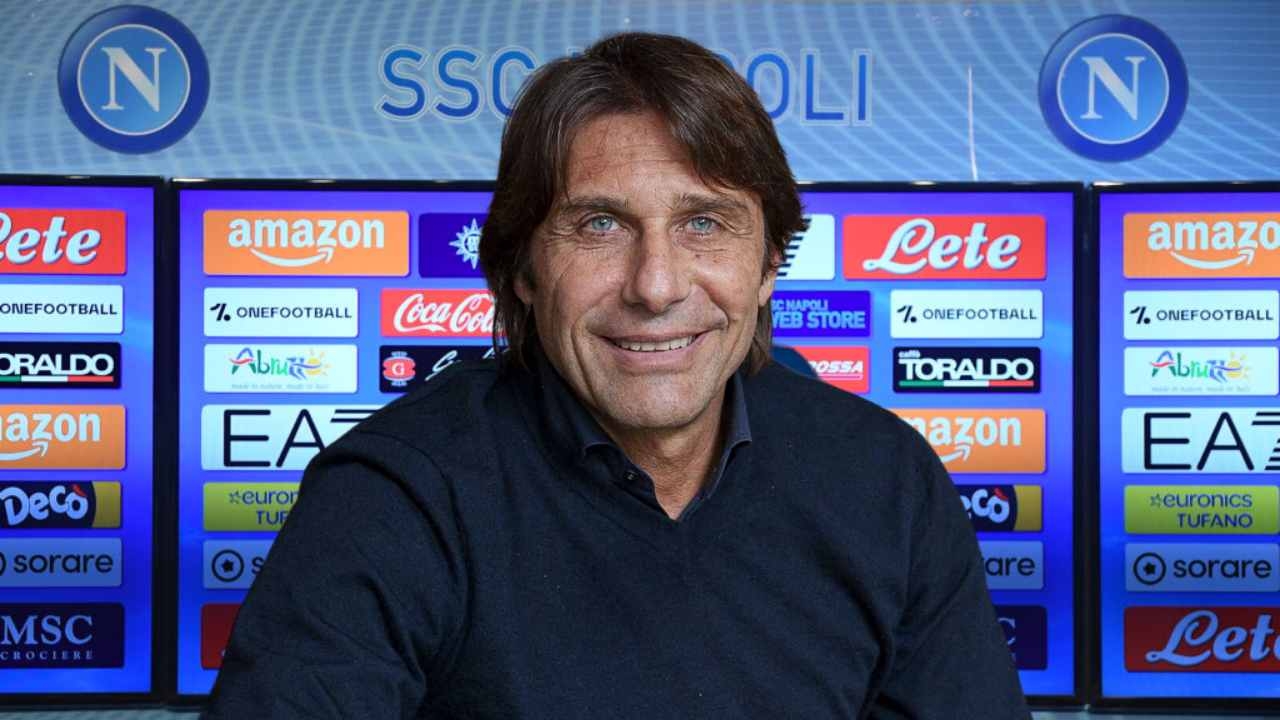 E kryer, Conte do të jetë trajner i Napolit