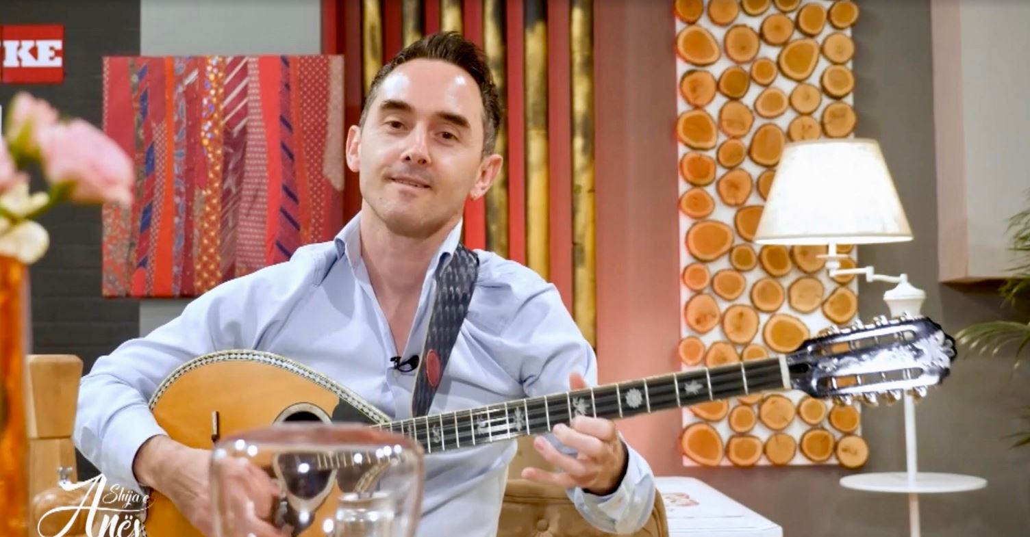 Stafa luan disa instrumente muzikore tek "Shija e Anës" (VIDEO)