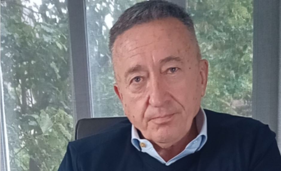 Spahoviq: Nuk mund të pritet qeveri proevropiane nga Vuçiq, idetë e Millosheviqit janë ende të gjalla