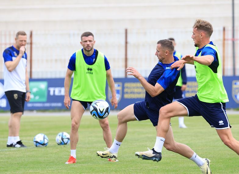 Berisha pas rikthimit te Kosova: Trajneri i ri ka sjellë motiv të ri, ka shumë pozitivitet