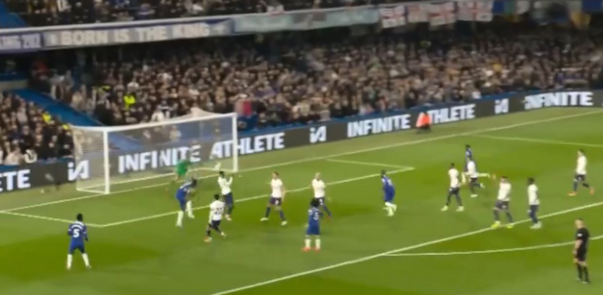 Chalobah realizon gol të bukur me kokë ndaj Tottenhamit (VIDEO)