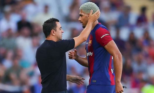 Xavi për Araujon: Nga ana ime nuk ka dyshim se çfarë dua për të