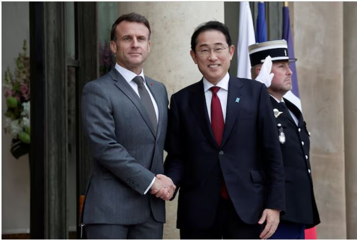 Franca dhe Japonia do të fillojnë bisedimet për paktin e trupave ushtarakë