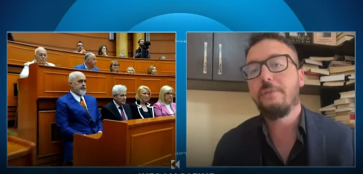 Peçi: Titulli ‘Qytetar Nderi’ për Ali Ahmetin në Tiranë, ishe pak i vonuar (VIDEO)