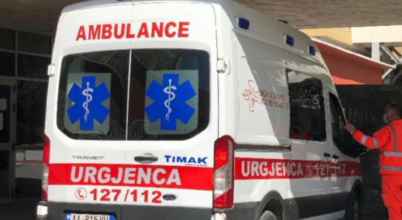 Vdes një 65-vjeçar në vendin e punës në Tiranë
