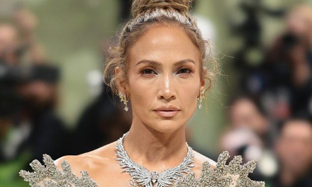 “S’kam qenë kurrë më e dobët”, J.Lo flet për trupin e saj