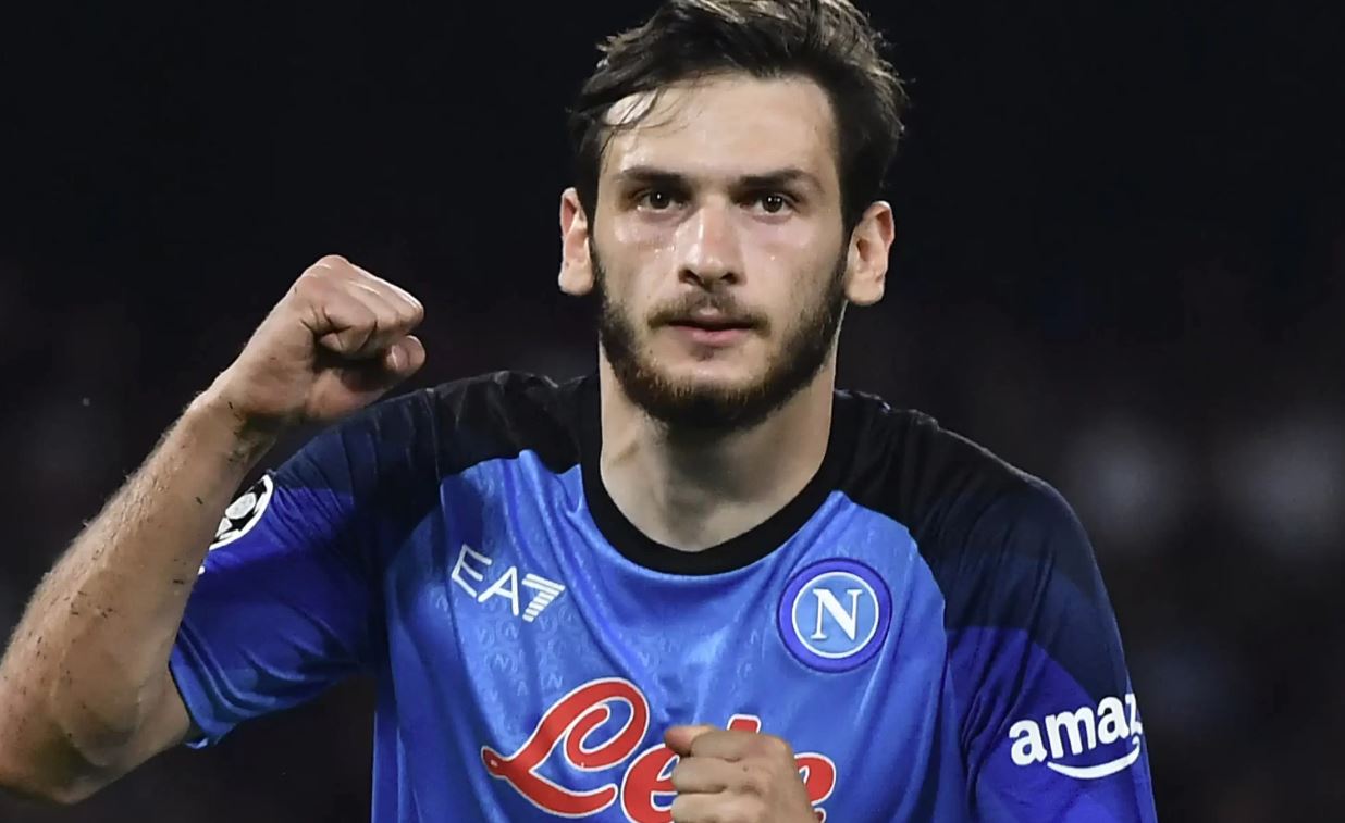 PSG-ja me mega ofertë për Khvicha Kvaratskhelian