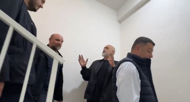 405 banesa të reja për banorët e Vlorës, shtëpitë e të cilëve u shkatërruan nga tërmeti