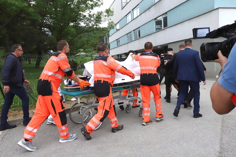 Kryeministri i Sllovakisë në gjendje të qëndrueshme por të rëndë, thonë mjekët