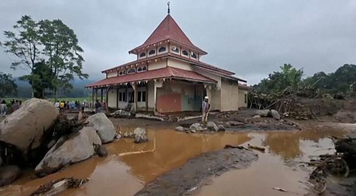 Llava e ftohtë përfshin fshatrat pranë vullkanit në Indonezi, lë 37 të vdekur