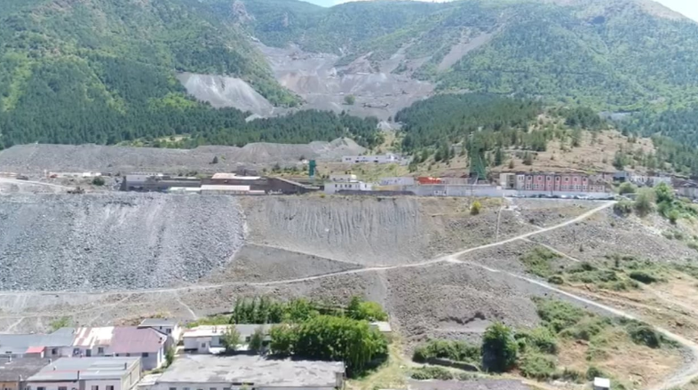 Vdes minatori në Shqipëri, plagoset rëndë një tjetër