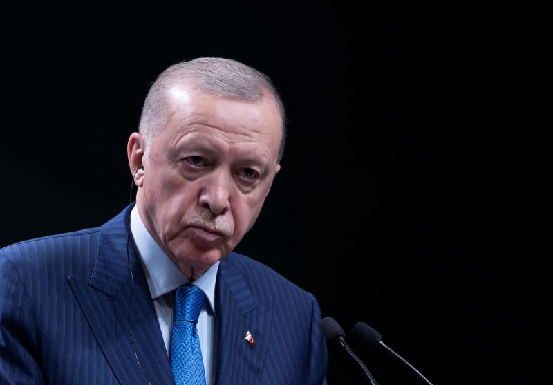 Erdogan i thotë Putinit se Turqia mbështet përpjekjet për paqe në Ukrainë