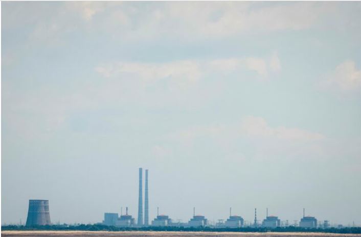 Rusia thotë se linja kryesore e energjisë elektrike për uzinën bërthamore të Zaporizhzhia është duke u prishur