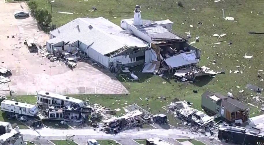 Tornadot dhe stuhitë lënë 18 të vdekur në të gjithë SHBA-në qendrore