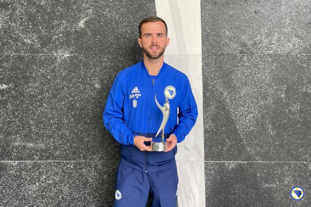 Miralem Pjanic pensionohet nga kombëtarja e Bosnjë - Hercegovinës