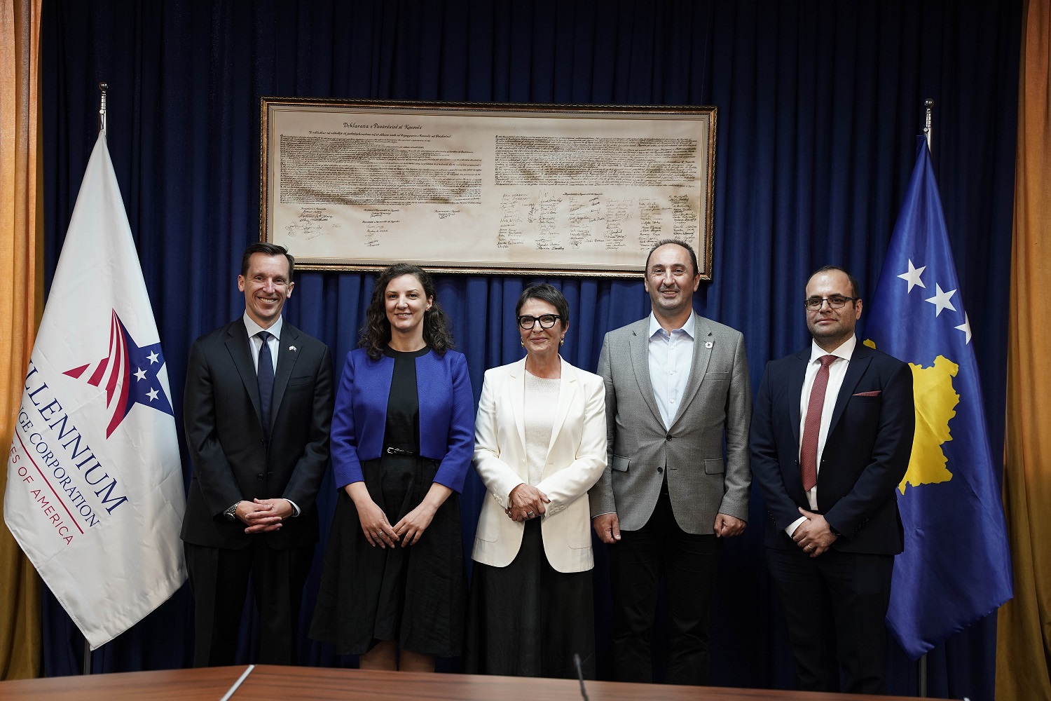 Dy ministri nënshkruajnë marrëveshje për energji më të pastër me MCA-Kosova