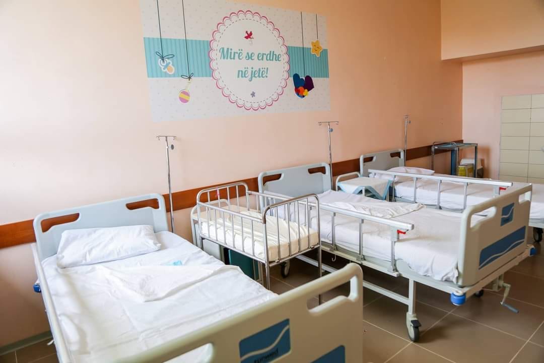 Nga 1 janari erdhën në jetë 3 mijë e 98 fëmijë, nuk u regjistrua asnjë rast i vdekjes