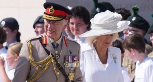 80-vjetori i zbarkimit të Ditës D, të pranishëm Mbreti Charles dhe Mbretëresha Camilla