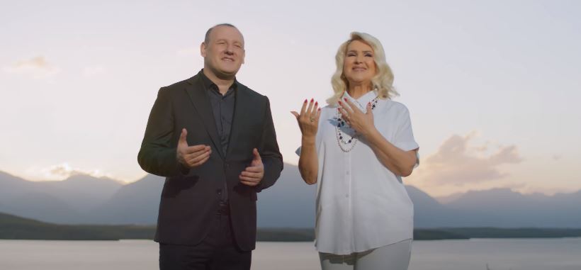 Adnan Daci e Shyhrete Behluli këndojnë për “Çikën e Kosovës”