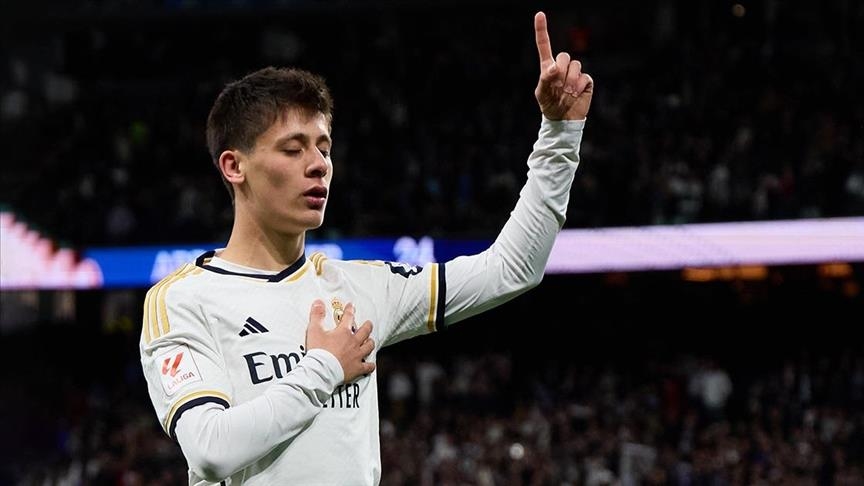 Alonso krahason Gülerin me dy legjenda të Real Madridit