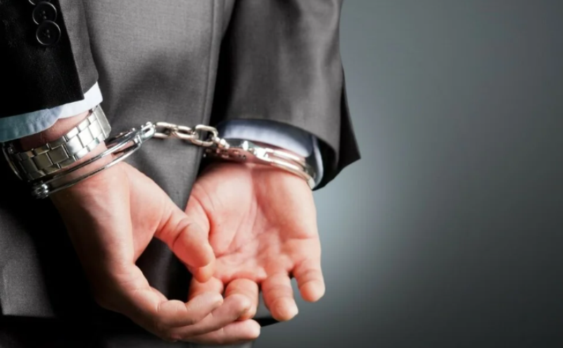 Arrestimi: Foto ilustruese