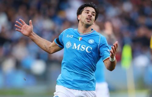 Simeone mund të largohet nga Napoli