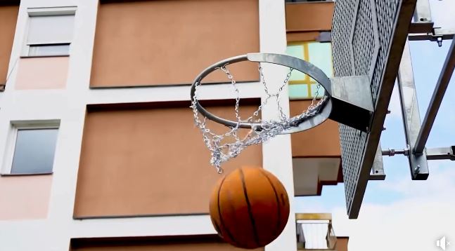 Përurohet fusha e re e streetballit në Podujevë, ndriçimi vendoset për pak ditë