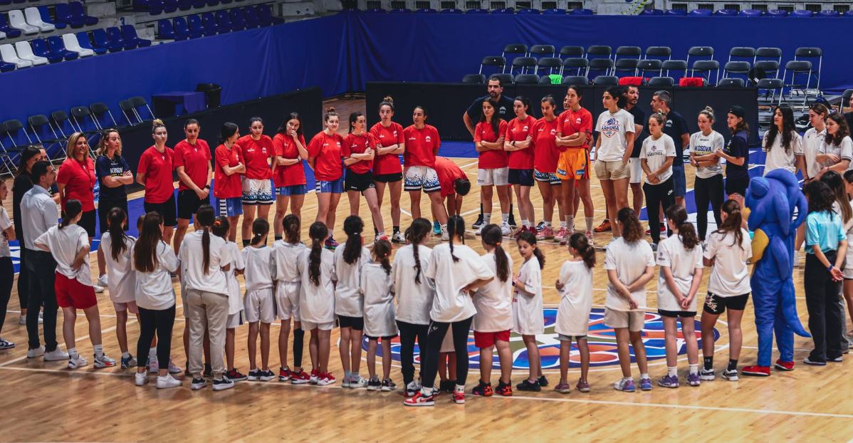 Mbahet në Prishtinë aktiviteti për fuqizimin e vajzave të reja në basketboll