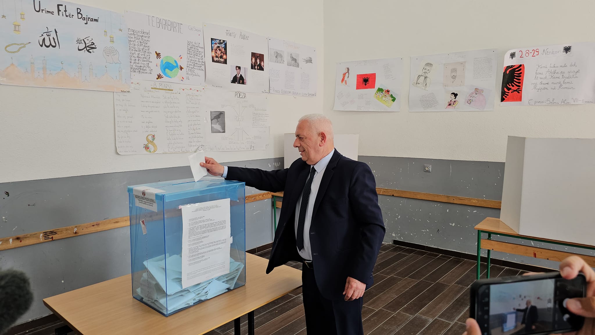 Zgjedhjet në Luginë, voton Nagip Arifi