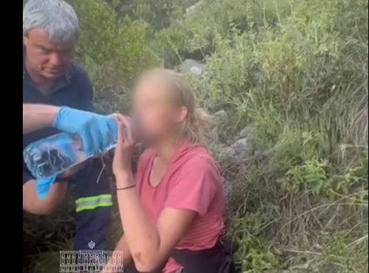 Kishte humbur disa ditë, turistja franceze gjendet në malet shqiptare