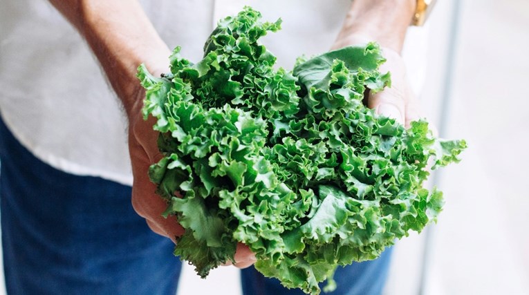 Këto dy ushqime janë më të mirat për reduktimin e inflamacionit dhe humbjen e peshës