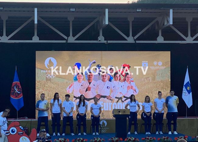Olimpiada e Parisit, nis ceremonia e dorëzimit të flamurit për ekipin olimpik të Kosovës