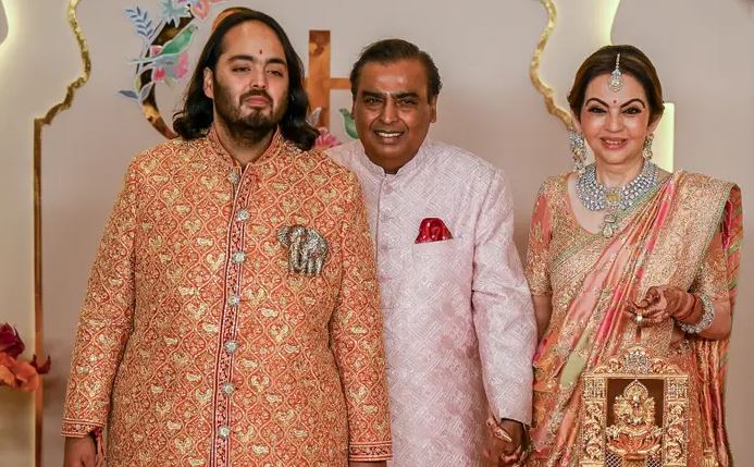 Kim Kardashian, Tony Blair e Ivanka Trump në mesin e të ftuarve në dasmën e familjes Ambani