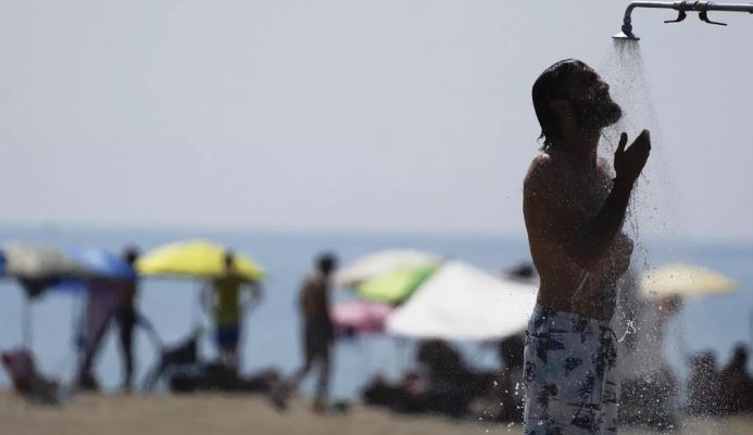 Lëshohet alarmi i kuq në Kroaci - vendi po "përmbytet" nga vala e të nxehtit