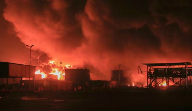 Ushtria izraelite konfirmon sulmin mbi depot e armëve të Hezbollahut