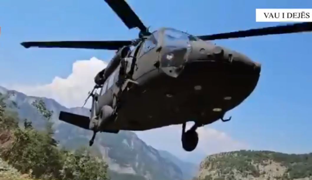Policia shqiptare përdorë edhe helikopterin e ushtrisë në megaoperacionin kundër bimëve narkotike