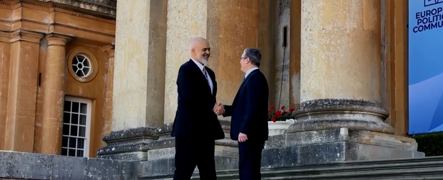 Rama pritet nga homologu britanik në Oksford për samitin e Komunitetit Politik Evropian (VIDEO)